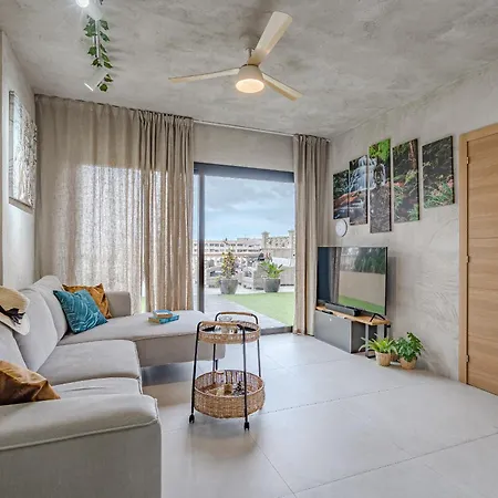 Bali Smart Hi-end Services Media Streaming