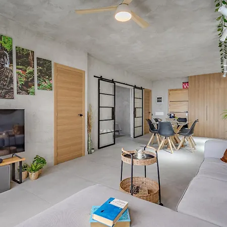 Bali Smart Hi-end Services Media Streaming Costa Adeje (Tenerife)