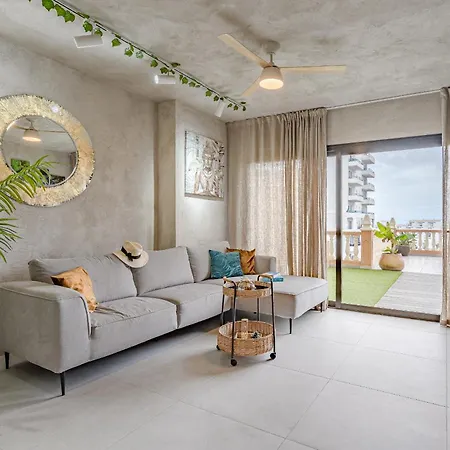 Bali Smart Hi-end Services Media Streaming * Costa Adeje (Tenerife)