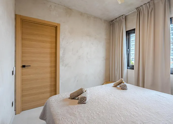 Bali Smart Hi-end Services Media Streaming