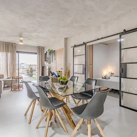 Bali Smart Hi-end Services Media Streaming